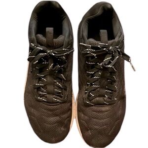 ⭐️3 FOR $12- Avia Running Shoes